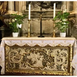 Sale Articles Religieux JP nappe d'autel brodée ave maria
